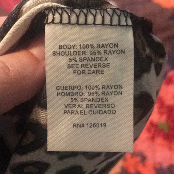 NWT Cheetah Print Top - Picture 3 of 3